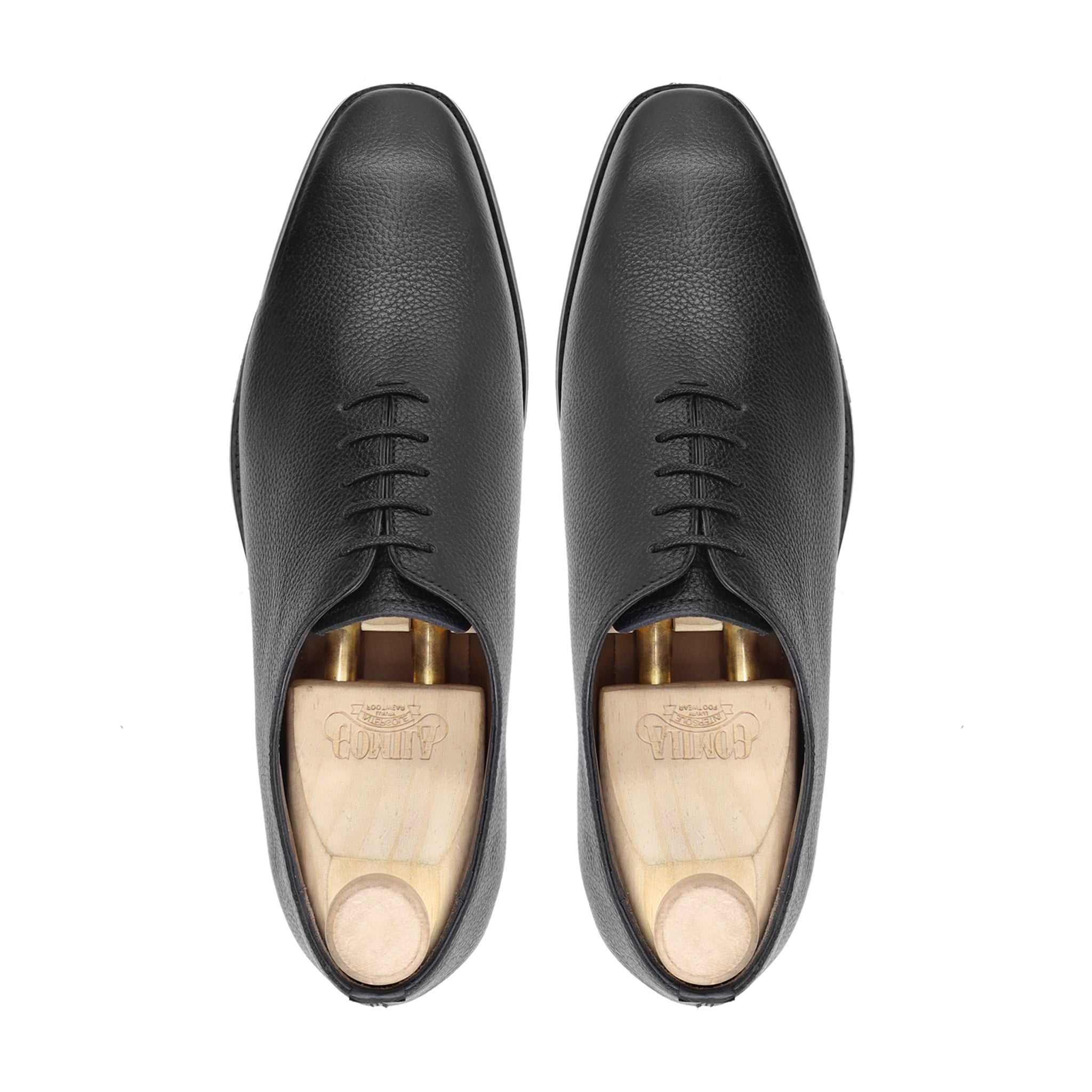 Tromso - Men's Black Pebble Grain Leather Wholecut Shoe
