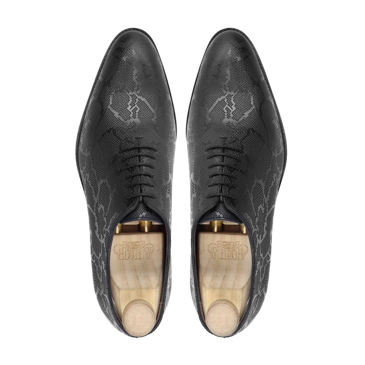Samara - Men's Black Calf Leather Wholecut Shoe